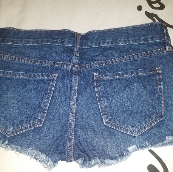 Old Navy "The Diva" Shorts - Picture 3 of 4